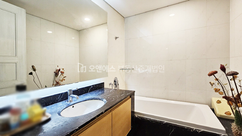 서울 용산구 한남동 101동동 전면 호화스러운 한강뷰가 돋보이는 고급 아파트 매매 매물번호 13291 사진 7