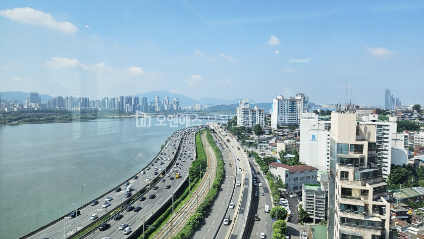 서울 용산구 한남동 101동동 전면 호화스러운 한강뷰가 돋보이는 고급 아파트 매매 매물번호 13291 사진 13