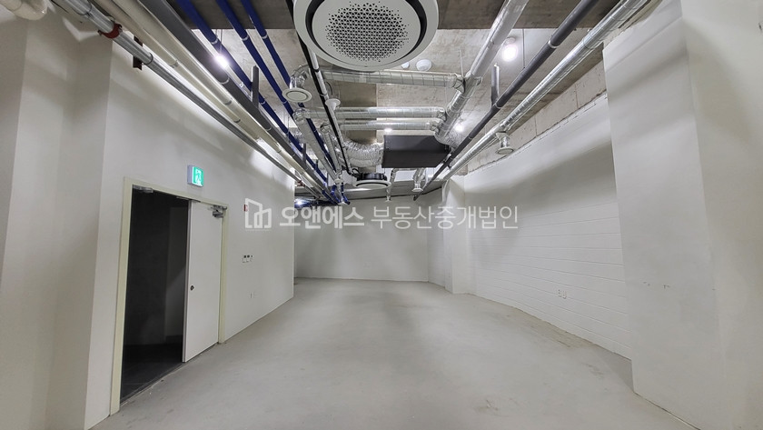 서울 중구 광희동2가 NEW UPDATE 신축건물 엘레베이터 있는 지하층 월세 매물번호 13397 사진 2
