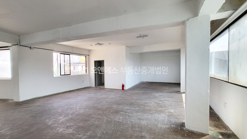 서울 중구 신당동 신당역인근 엘베있는 45평대 사무실/상가 월세 매물번호 13398 사진 3