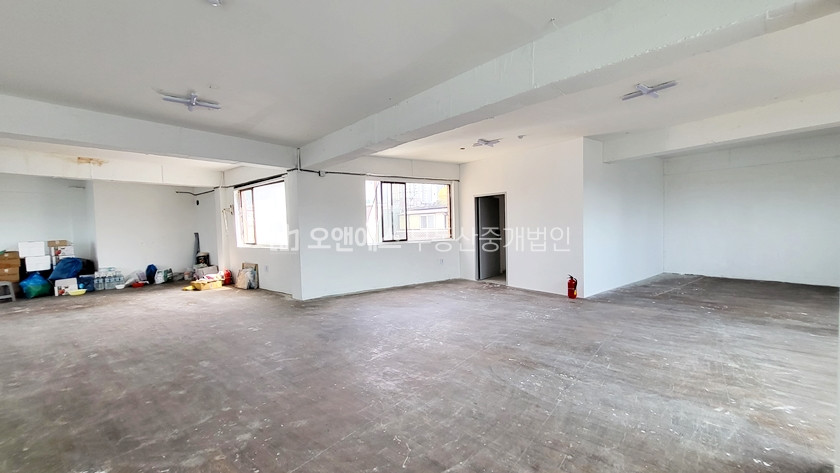 서울 중구 신당동 신당역인근 엘베있는 45평대 사무실/상가 월세 매물번호 13398 사진 4