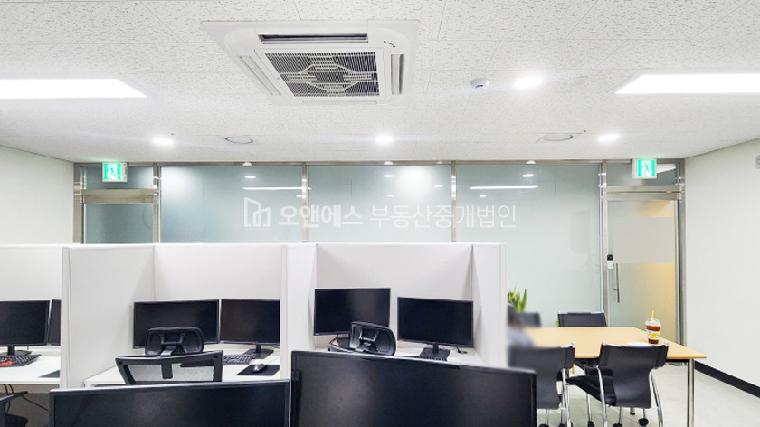 서울 강서구 마곡동 화곡역 도보 1분거리 대로변 컨디션 좋은 사무실 월세 매물번호 13435 사진 1
