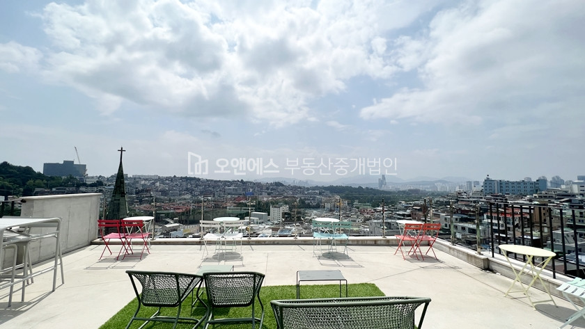 서울 용산구 용산동2가 해방촌 소월로 뷰가 정말 멋진 카페 월세 매물번호 13470 사진 9