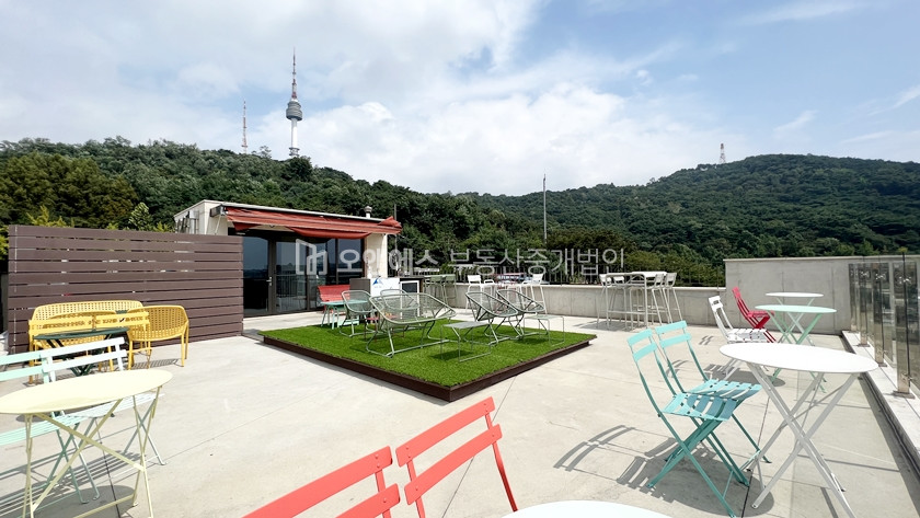 서울 용산구 용산동2가 해방촌 소월로 뷰가 정말 멋진 카페 월세 매물번호 13470 사진 11