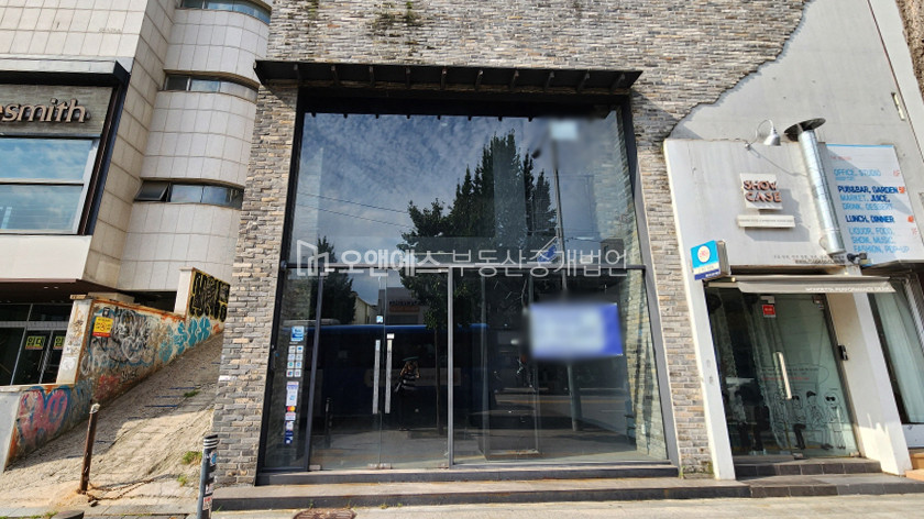 서울 용산구 이태원동 이태원 대로변 가시성 좋은 상가 월세 매물번호 13479 사진 2