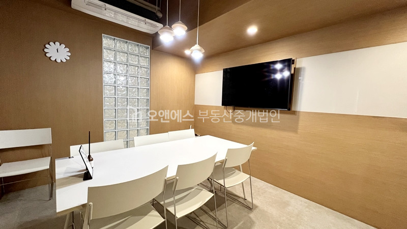 서울 용산구 한남동 꼼데가르송길 유니크한 건물 매매건 매매 매물번호 13516 사진 8