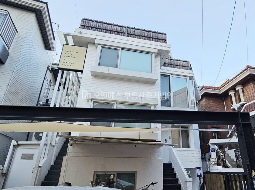 서울 용산구 이태원동 경리단길 인근 이태원동 3개층 주택 매매 매매 매물번호 13544 사진 1