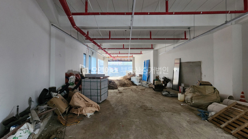 서울 용산구 이태원동 이태원역 인근 대로변에 위치한 신축 건물 통임대 월세 매물번호 13546 사진 5