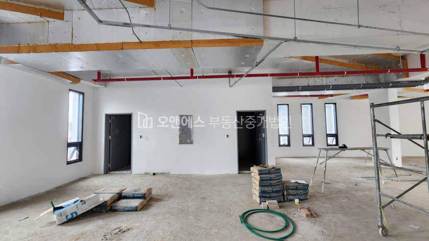 서울 용산구 이태원동 이태원역 인근 대로변에 위치한 신축 건물 통임대 월세 매물번호 13546 사진 13