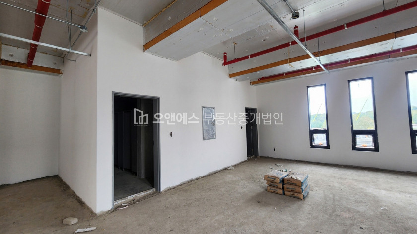 서울 용산구 이태원동 이태원역 인근 대로변에 위치한 신축 건물 통임대 월세 매물번호 13546 사진 21
