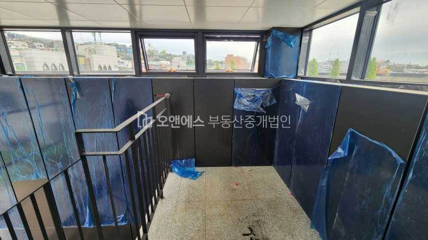 서울 용산구 이태원동 이태원역 인근 대로변에 위치한 신축 건물 통임대 월세 매물번호 13546 사진 30