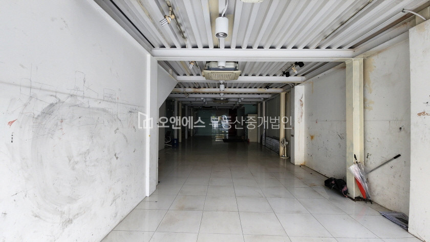서울 용산구 이태원동 이태원 대로변에 위치한 가시성 좋은 상가 월세 매물번호 13547 사진 1