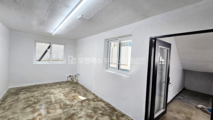 서울 용산구 이태원동 이태원 깔끔한 리노베이션 사무실 월세 매물번호 13621 사진 2