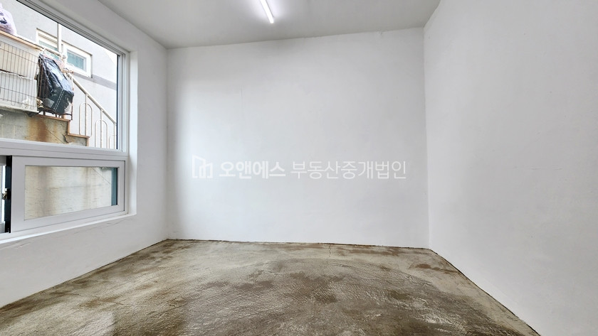 서울 용산구 이태원동 깔끔한 리모델링 사무실, 에폭시바닥 예뻐요 월세 매물번호 13623 사진 7