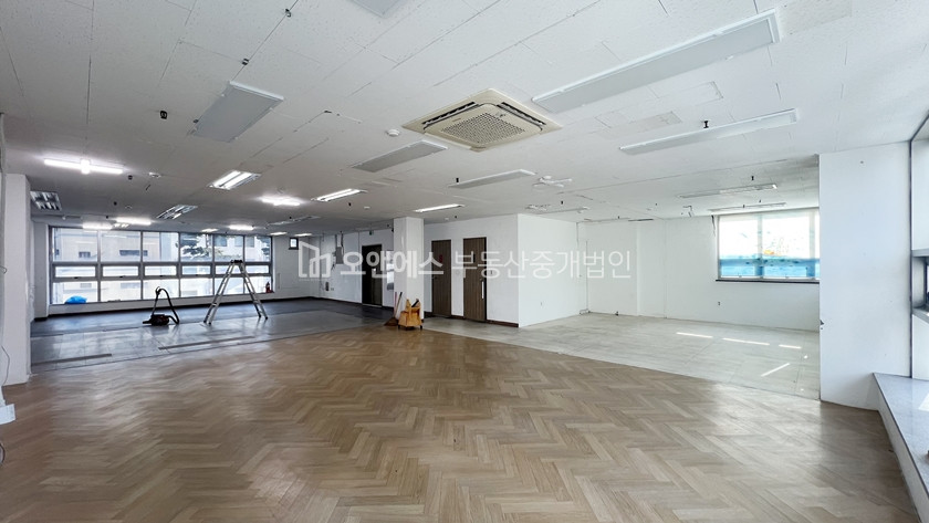 서울 중구 무학동 사진O 입지좋은 신당역 대로변 사무실 월세 매물번호 13711 사진 3