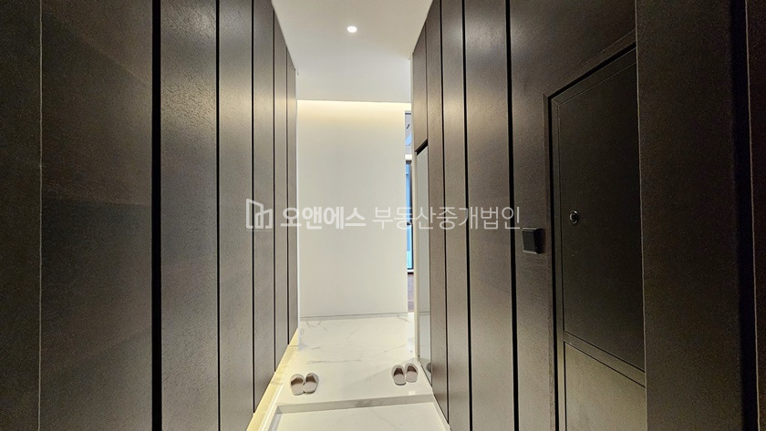 서울 강남구 논현동 바로 입주가능한 하이엔드 오피스텔 카일룸M 매매 매물번호 13775 사진 2