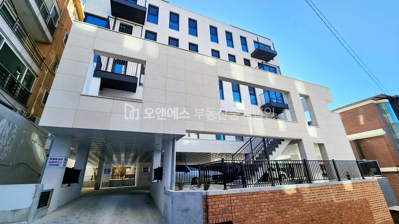 서울 용산구 이태원동 이태원 신축빌라 '루첸테남산' 분양 매물번호 13867 사진 1