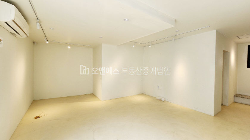 서울 중구 신당동 의류업 밀집되어 있는 곳에 위치한 사무실 월세 매물번호 13946 사진 9