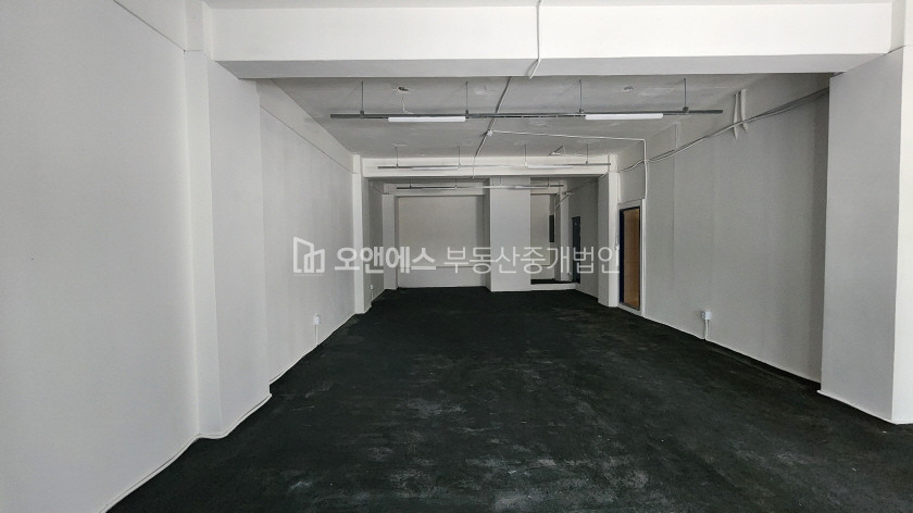 서울 용산구 동자동 서울역인근 대로변 노출도 큰 상가 월세 매물번호 14083 사진 1