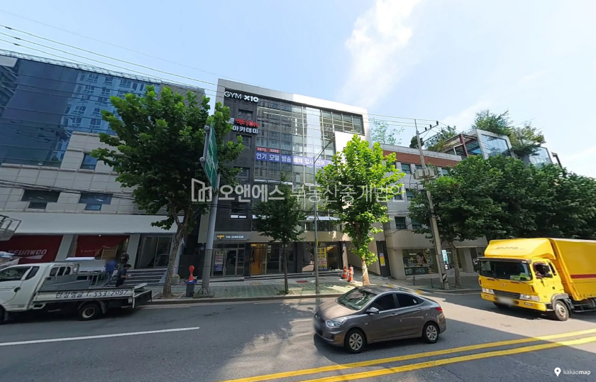 서울 서초구 서초동 트리플역세권에 위치한 오피스 밀집 상가 월세 매물번호 14119 사진 1