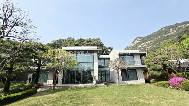 서울 종로구 평창동 평창동 뷰좋고 마당예쁜 단독주택 매매 매물번호 14133 사진 1