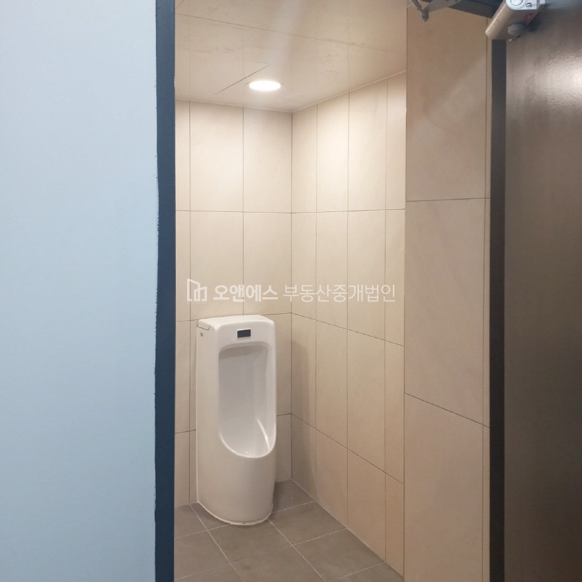 서울 종로구 종로5가 종로5가역 인근 대로변 가시성 좋은 상가/사무실 월세 매물번호 14135 사진 5