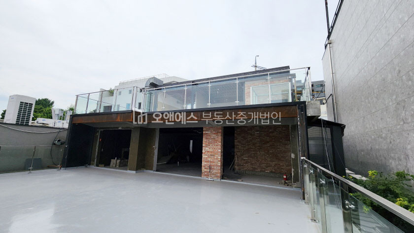 서울 용산구 이태원동 이태원역에서 1분거리, 가시성도 좋은 상가 월세 매물번호 14143 사진 3
