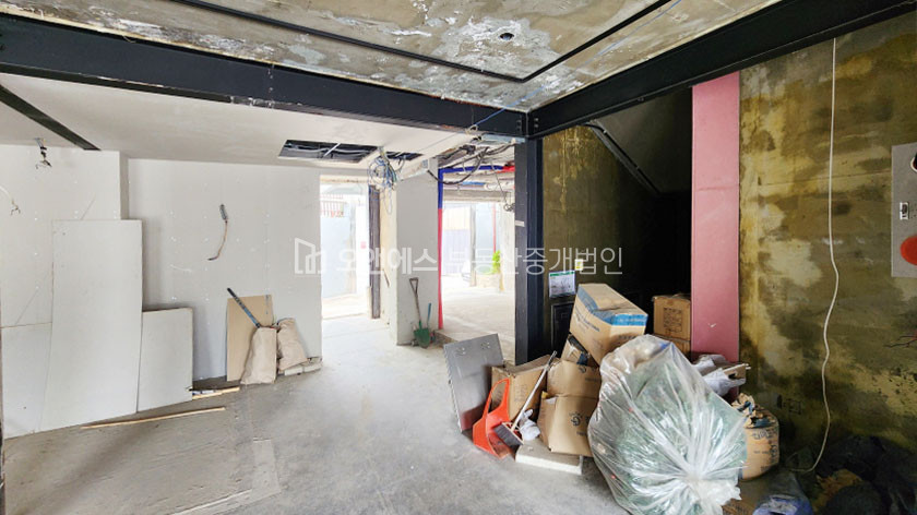 서울 용산구 이태원동 이태원역에서 1분거리, 가시성도 좋은 상가 월세 매물번호 14143 사진 5