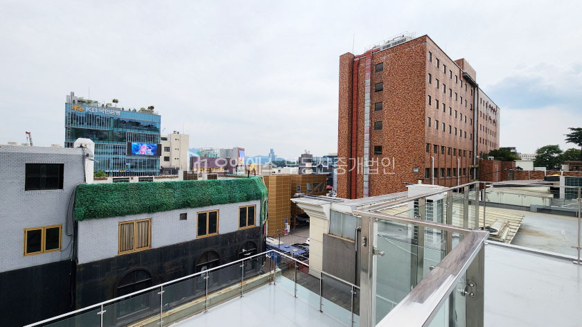 서울 용산구 이태원동 이태원역에서 1분거리, 가시성도 좋은 상가 월세 매물번호 14143 사진 11