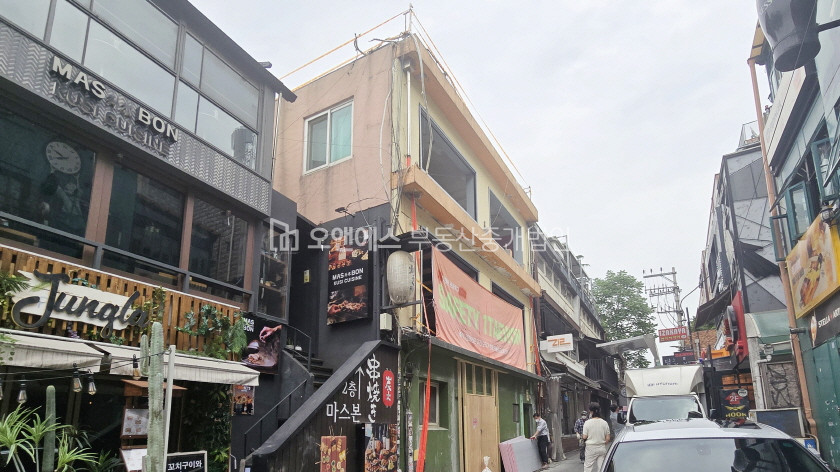 서울 용산구 이태원동 이태원 메인 술집거리 중심에 위치한 상가 월세 매물번호 14245 사진 1