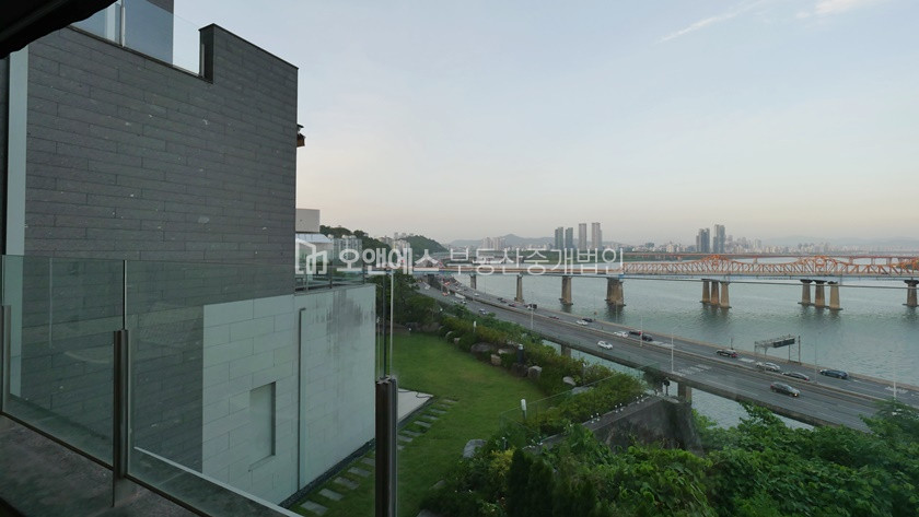 서울 용산구 한남동 유엔빌리지 라테라스 전세물건 전세 매물번호 14267 사진 24