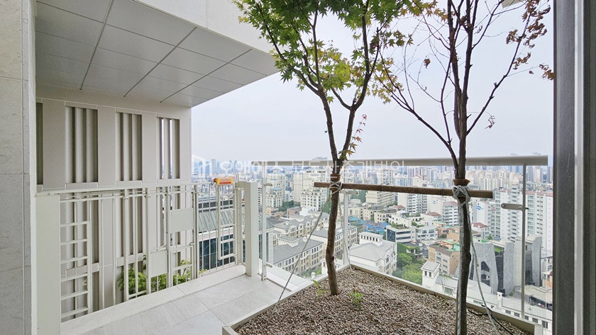 서울 강남구 논현동 아츠논현 하이엔드오피스텔 단독테라스 단층형 매매 매물번호 14297 사진 3