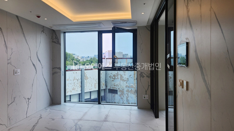 서울 용산구 한남동 깔끔한 컨디션 오피스텔을 찾는다면 이곳 월세 매물번호 14319 사진 2