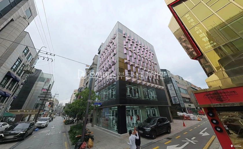서울 강남구 신사동 압구정 메인 상권에 위치한 1, 2층 연층 상가 월세 매물번호 14338 사진 1