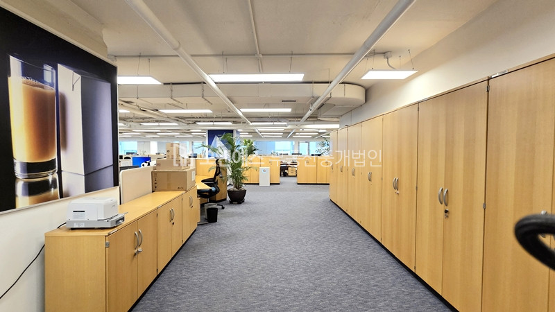 서울 용산구 한남동 관리 잘되고, 주차 편리한 대형평수 사무실 월세 매물번호 14345 사진 6