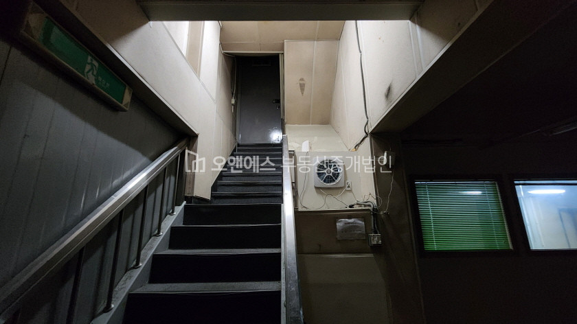 서울 용산구 원효로1가 가성비 좋은 제조업, 기계실 등 큰 작업공간 월세 매물번호 14348 사진 9