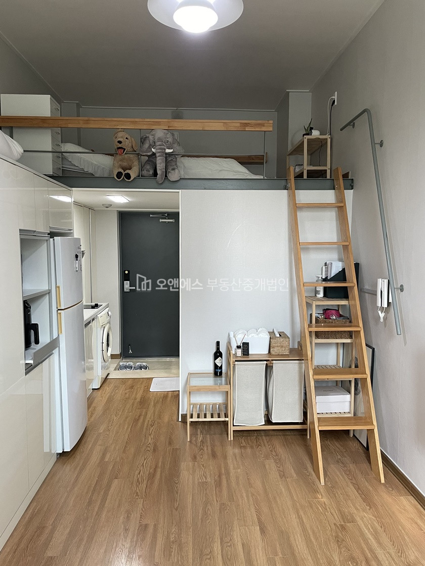 서울 용산구 한남동 한강진역 한남카페거리 내 복층 원룸 임대 월세 매물번호 14381 사진 3