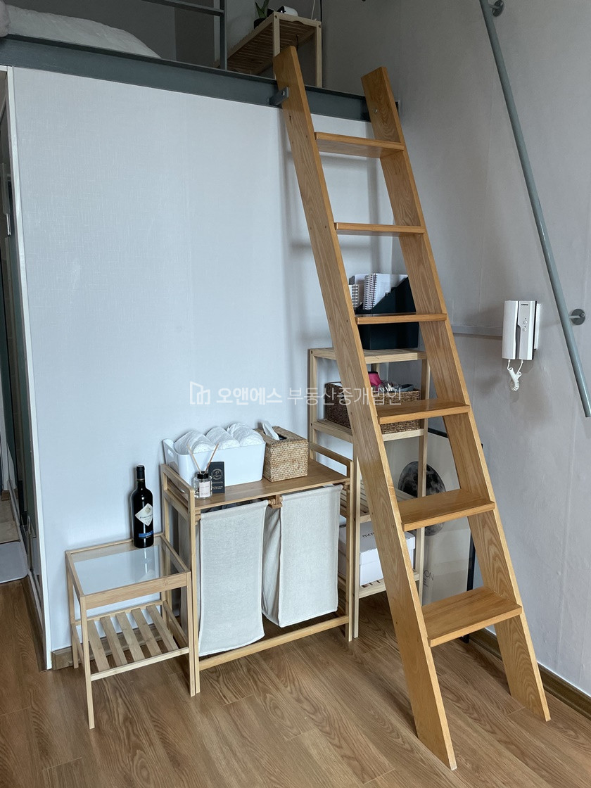 서울 용산구 한남동 한강진역 한남카페거리 내 복층 원룸 임대 월세 매물번호 14381 사진 4