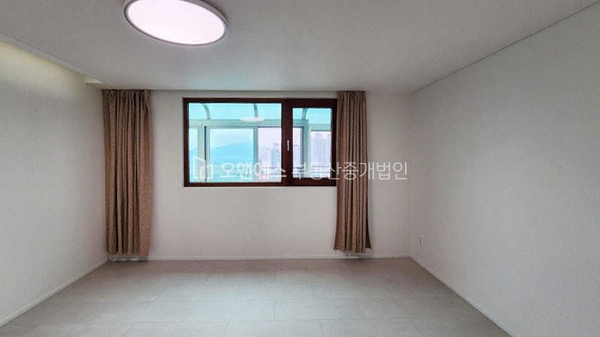 서울 용산구 동빙고동 대사관 및 고급주택 단지 내 한강뷰 보이는 이쁜 집 월세 매물번호 14401 사진 16