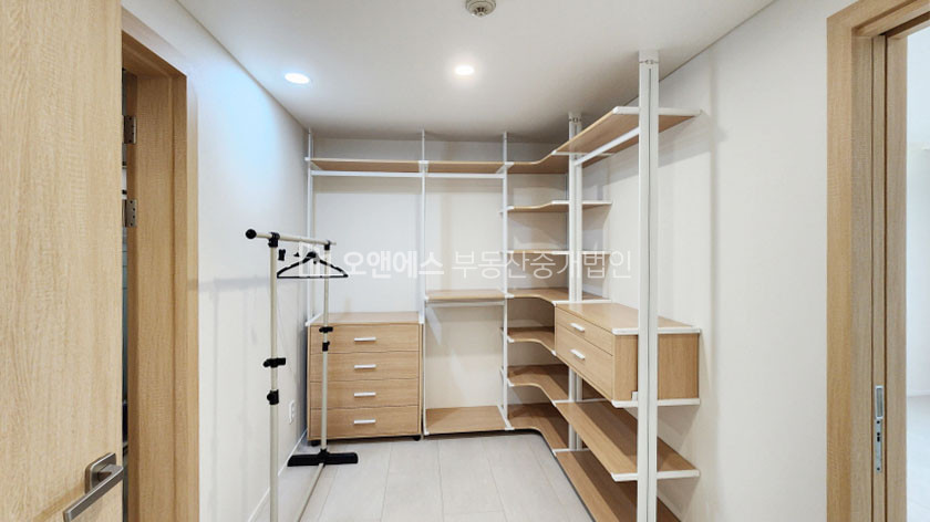 서울 용산구 동빙고동 대사관 및 고급주택 단지 내 한강뷰 보이는 이쁜 집 월세 매물번호 14401 사진 17