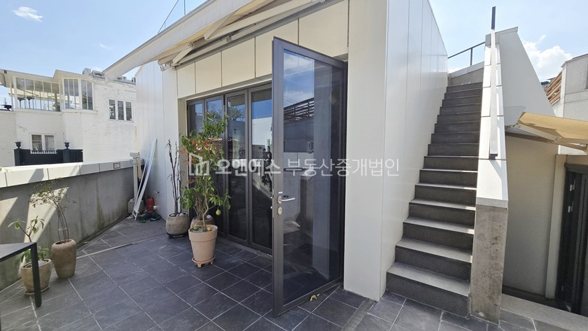 서울 용산구 한남동 귀한 부자피자라인 상가 연층, 루프탑 사용 월세 매물번호 14455 사진 17