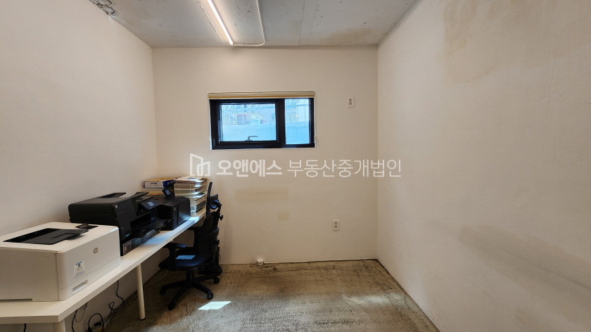 서울 용산구 이태원동 주차편하고 넓은 경리단길 사무실~ 월세 매물번호 14466 사진 12
