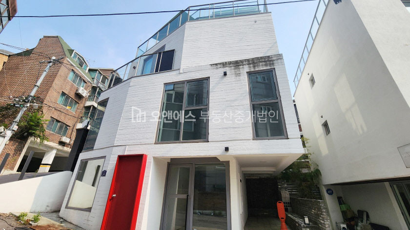 서울 용산구 이태원동 경리단길 메인 거리 바로 인근 통임대 월세 매물번호 14467 사진 1
