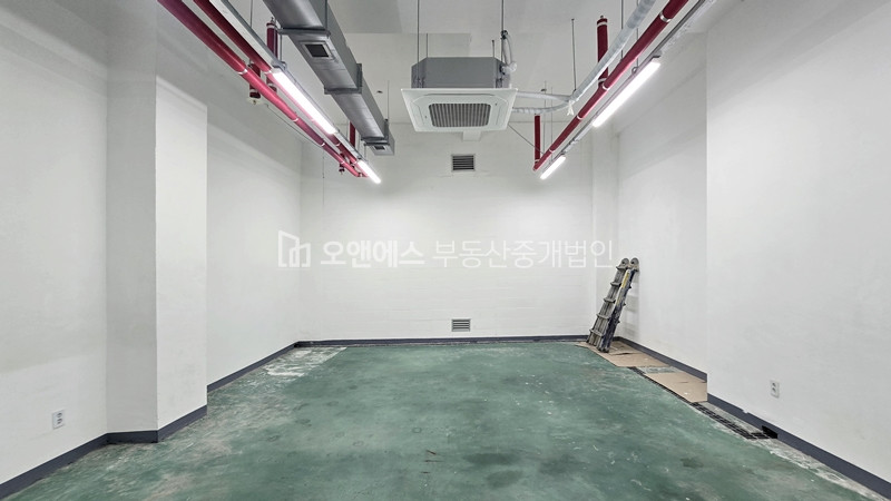 서울 중구 흥인동 흥인동 패션거리 창고 · 스튜디오용 지하사무실 월세 매물번호 14516 사진 1