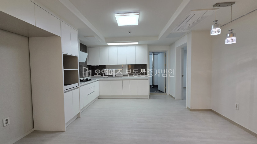 서울 용산구 한남동 순천향대학교 고급주택라인 넓은 대형평수 베란다도 넓어요. 월세 매물번호 14546 사진 4