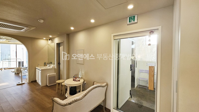 서울 용산구 한남동 최상 인테리어 + 한강뷰 월세 매물번호 14631 사진 11