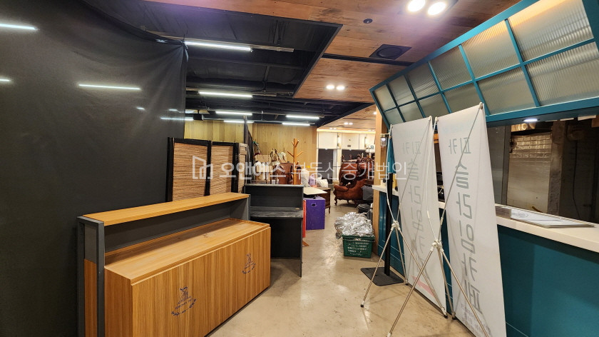서울 용산구 한남동 한남오거리 쾌적한 지하상가 및 사무실 월세 매물번호 14666 사진 2
