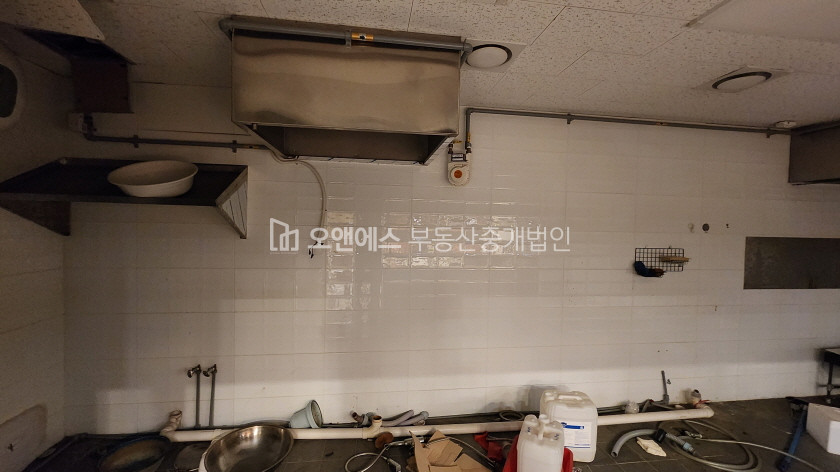 서울 용산구 한남동 한남오거리 쾌적한 지하상가 및 사무실 월세 매물번호 14666 사진 7