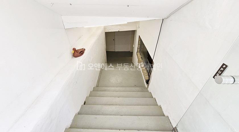 서울 용산구 한남동 북한남 메인거리에 위치한 지하1층 상가 매매 매물번호 14686 사진 7