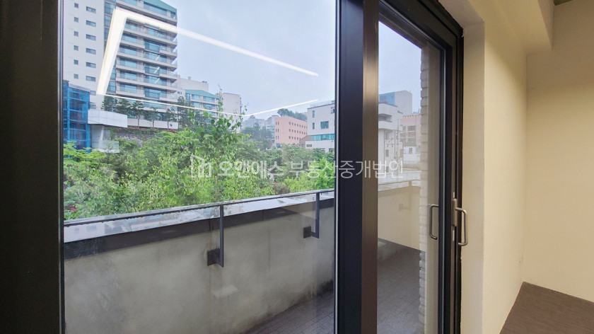 서울 용산구 한남동 고급 쇼룸/사무실 자리, 발렛가능한 빌딩 월세 매물번호 11238 사진 5